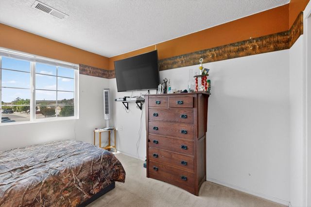 551 Blue Sage Avenue SW, Los Lunas, NM 87031