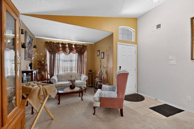 551 Blue Sage Avenue SW, Los Lunas, NM 87031
