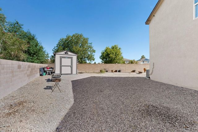 551 Blue Sage Avenue SW, Los Lunas, NM 87031
