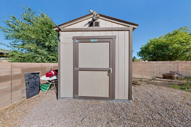 551 Blue Sage Avenue SW, Los Lunas, NM 87031