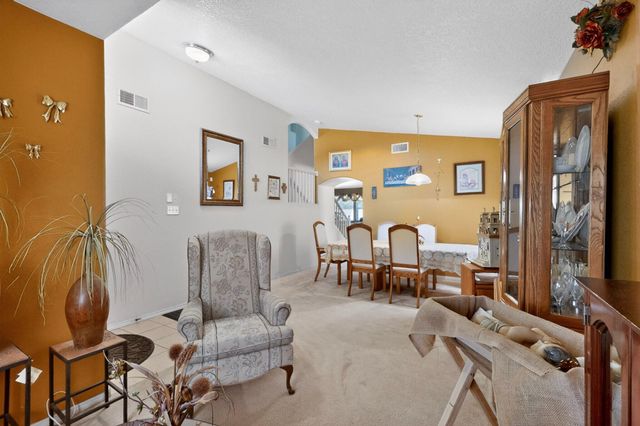 551 Blue Sage Avenue SW, Los Lunas, NM 87031