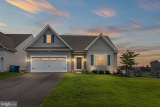 107 HINSON DR, Oxford, PA 19363