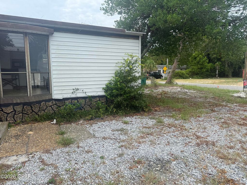 Image 5 of property listing at 322 14th Street, Panama City Beach, FL 32413