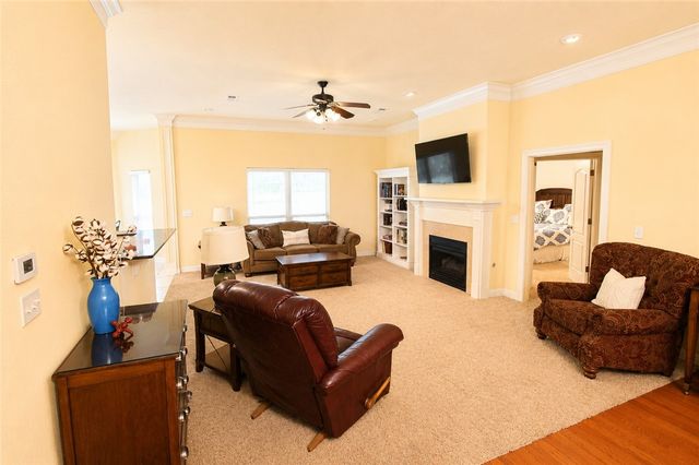 1351 Lexington Circle, Springdale, AR 72762