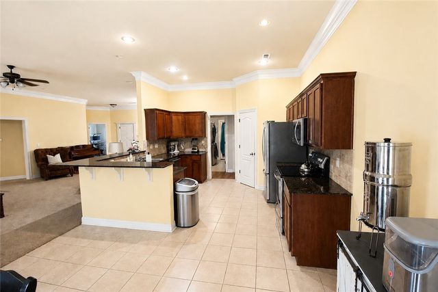 1351 Lexington Circle, Springdale, AR 72762