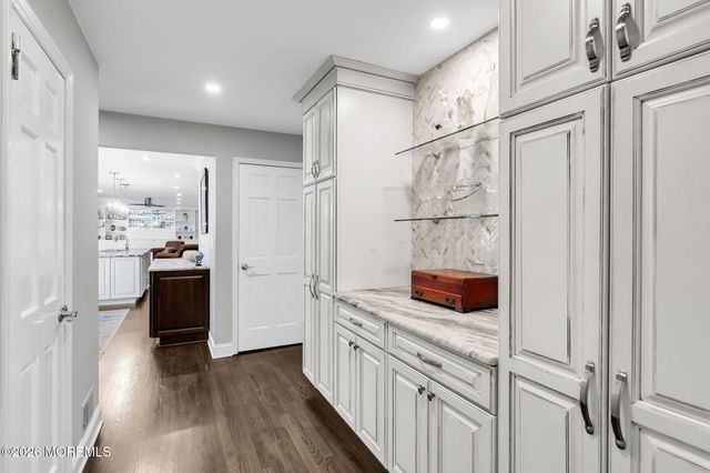 707 Quail Hill Road, Colts Neck, NJ 07722
