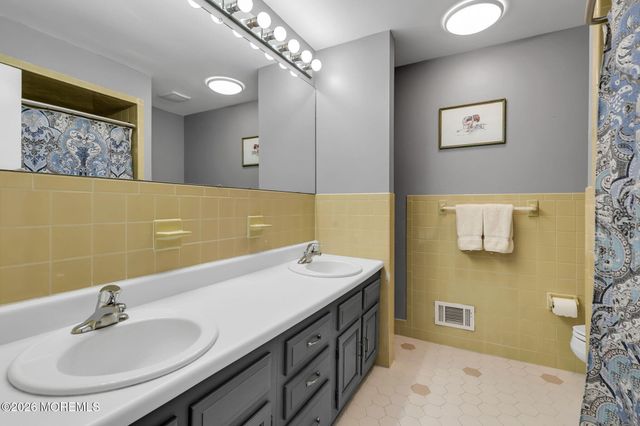 707 Quail Hill Road, Colts Neck, NJ 07722