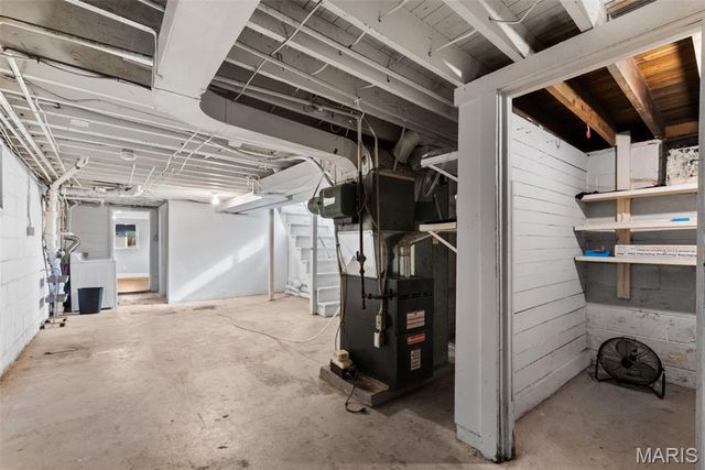 9509 Trescott Avenue, Overland, MO 63114