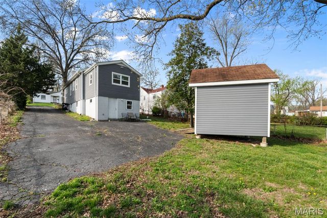 9509 Trescott Avenue, Overland, MO 63114