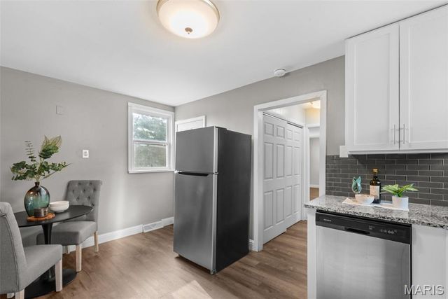 9509 Trescott Avenue, Overland, MO 63114