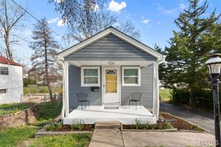 9509 Trescott Avenue, Overland, MO 63114