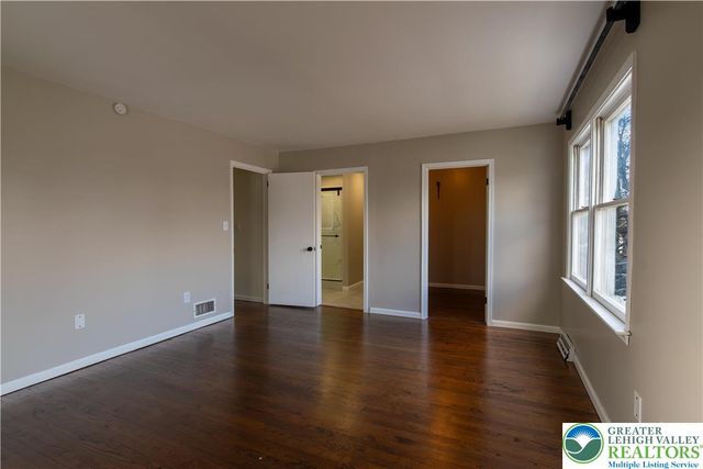 1330 Cherry Avenue, Bethlehem City, PA 18017