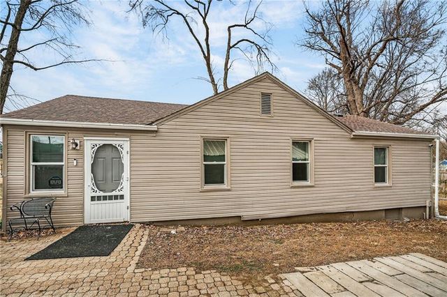 10402 E Kentucky Road, Independence, MO 64053