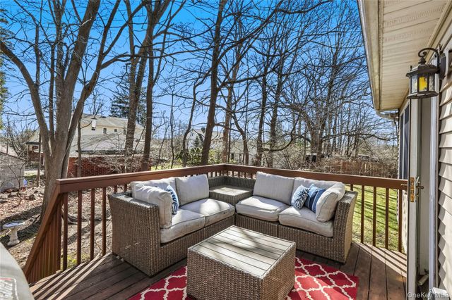 6A Carrie Lane, Nanuet, NY 10954