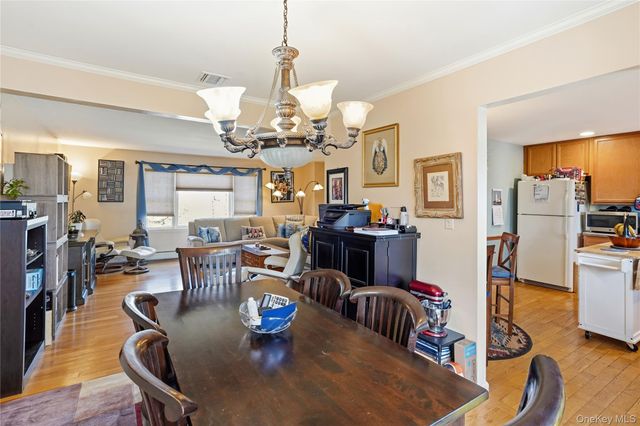 6A Carrie Lane, Nanuet, NY 10954