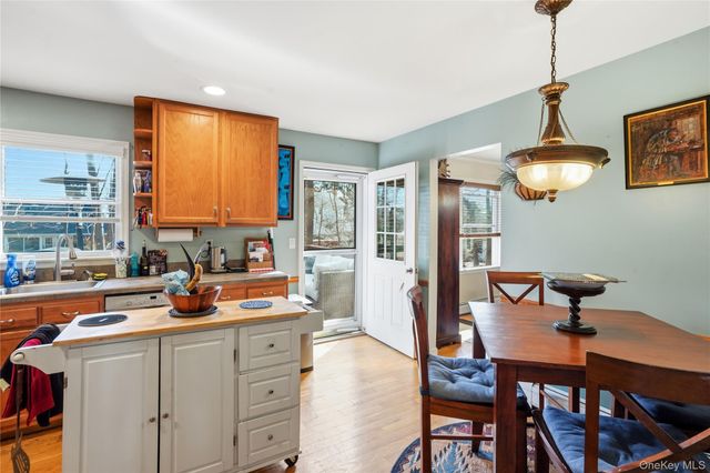 6A Carrie Lane, Nanuet, NY 10954