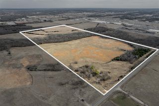 6011 N Kickapoo Street, Shawnee, OK 74804