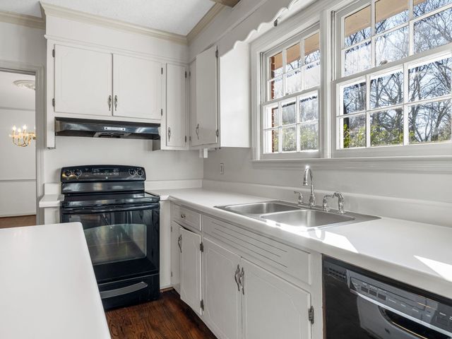 357 Lake Forest Drive, Spartanburg, SC 28307