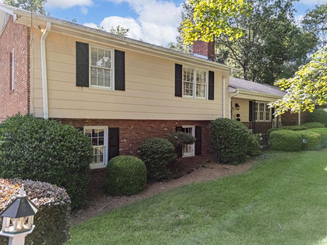 357 Lake Forest Drive, Spartanburg, SC 28307