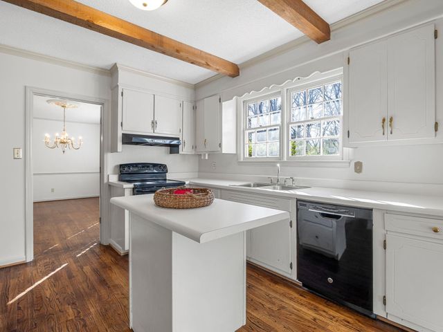 357 Lake Forest Drive, Spartanburg, SC 28307