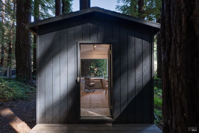 1050 Cazadero Hwy, Cazadero, CA 95421