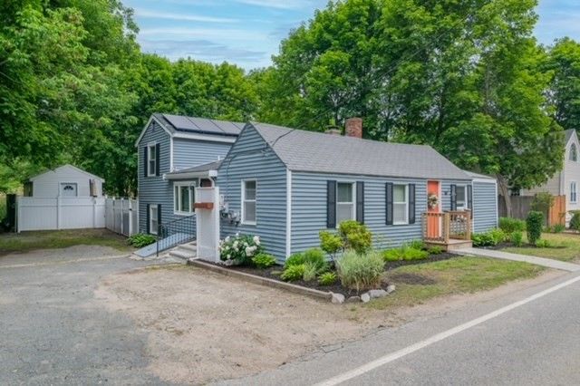 220 Stockbridge Rd 220, Scituate, MA 02066