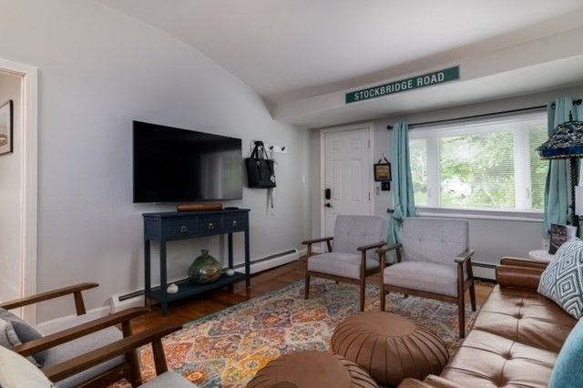 220 Stockbridge Rd 220, Scituate, MA 02066