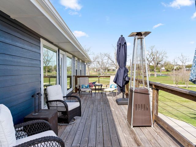 890 Exotic Isle Drive, Matagorda, TX 77457