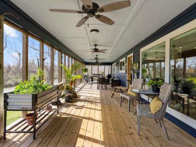 890 Exotic Isle Drive, Matagorda, TX 77457