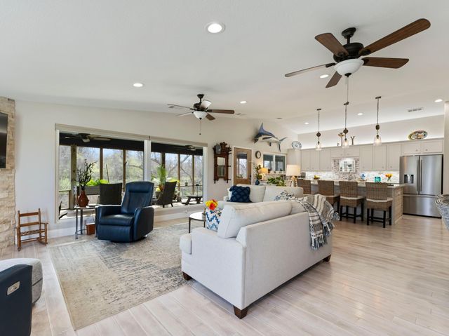 890 Exotic Isle Drive, Matagorda, TX 77457