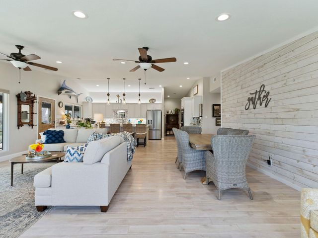 890 Exotic Isle Drive, Matagorda, TX 77457