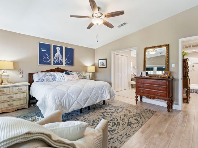 890 Exotic Isle Drive, Matagorda, TX 77457