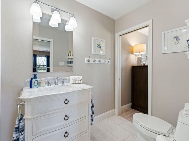 890 Exotic Isle Drive, Matagorda, TX 77457