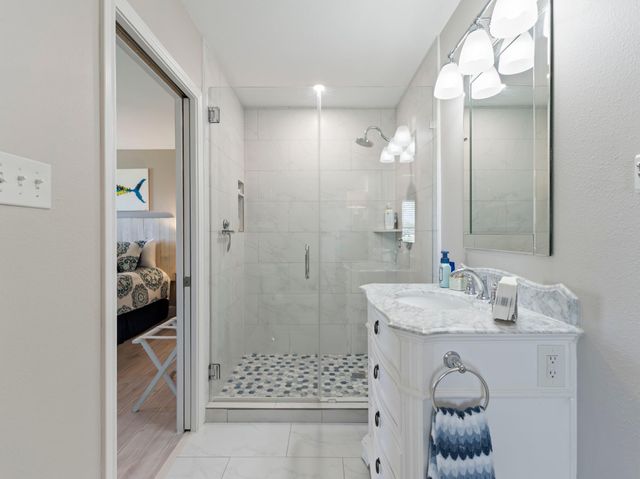 890 Exotic Isle Drive, Matagorda, TX 77457