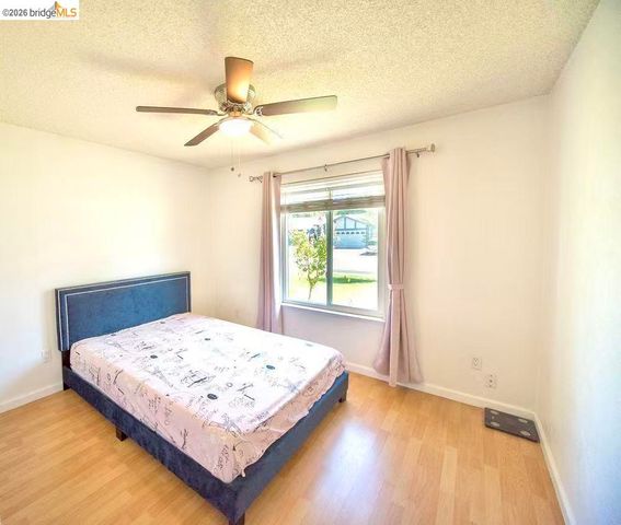 39 Stanislaus CIR, Sacramento, CA 95831