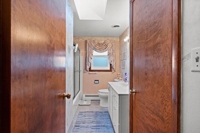 2025 ORRIE LANE, Green Bay, WI 54304