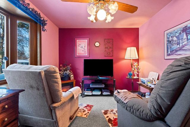 2025 ORRIE LANE, Green Bay, WI 54304