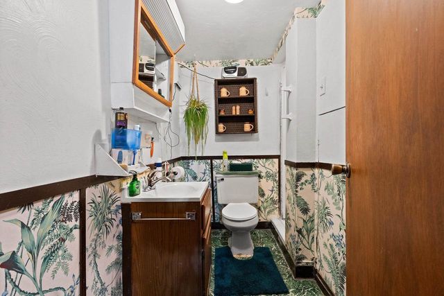 2025 ORRIE LANE, Green Bay, WI 54304