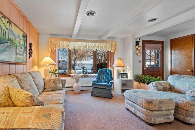 2025 ORRIE LANE, Green Bay, WI 54304