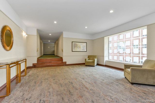 67-66 108th street C61, Forest Hills, NY 11375