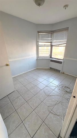 67-66 108th street C61, Forest Hills, NY 11375