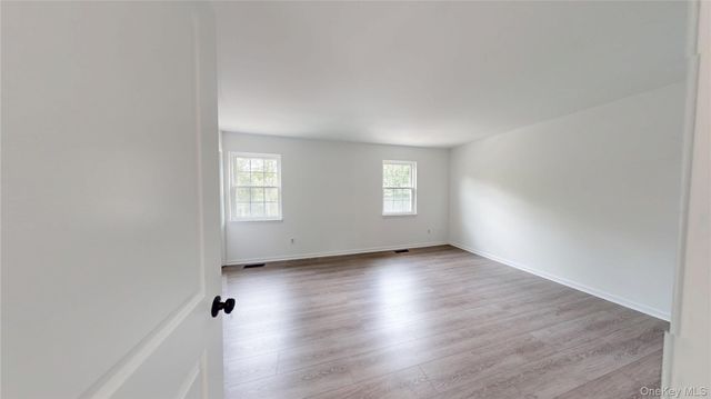 276 Temple Hill Road 2001, New Windsor, NY 12553