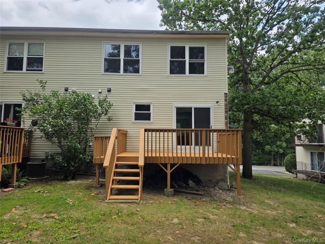 276 Temple Hill Road 2001, New Windsor, NY 12553