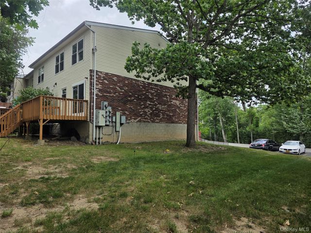 276 Temple Hill Road 2001, New Windsor, NY 12553
