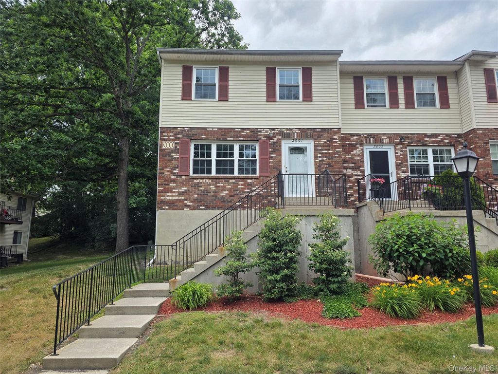 276 Temple Hill Road 2001, New Windsor, NY 12553