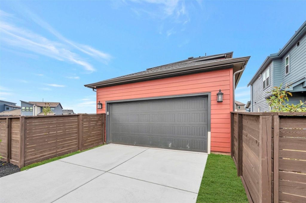 Image 10 of property listing at 3342 City Heart Avenue, Richmond, TX 77406