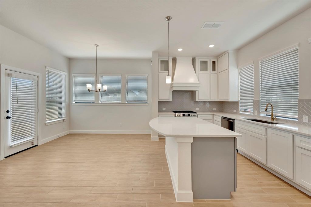 Image 14 of property listing at 3342 City Heart Avenue, Richmond, TX 77406