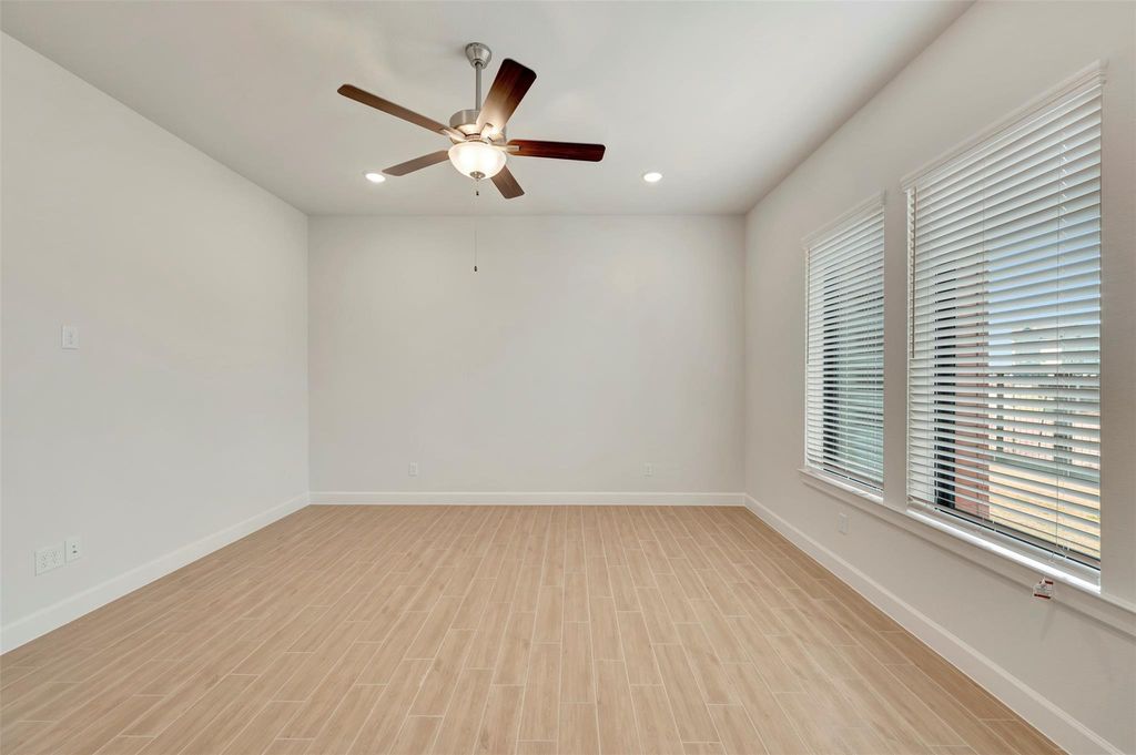 Image 24 of property listing at 3342 City Heart Avenue, Richmond, TX 77406