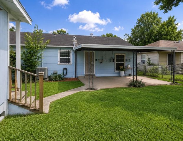 715 Tassell St, Houston, TX 77469