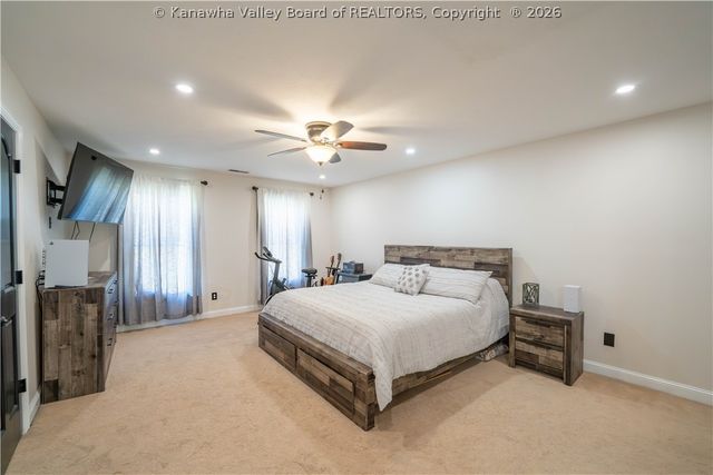 5028 Bennington Drive, Cross Lanes, WV 25313